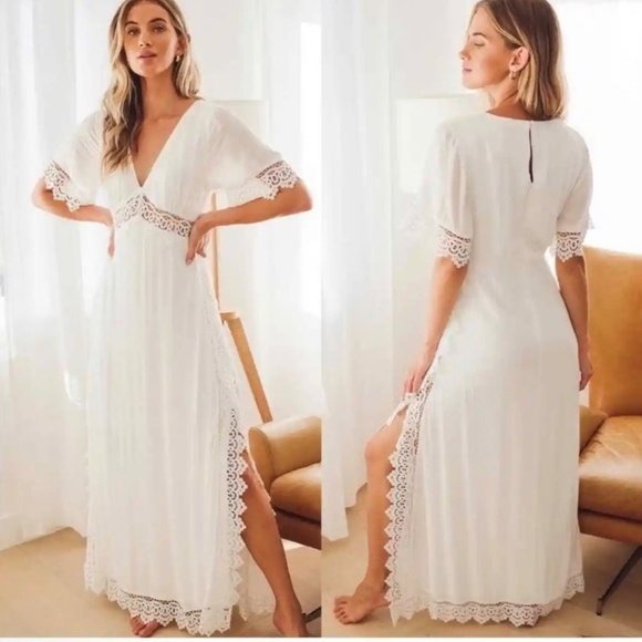 Dresses & Skirts - Lulu sweeten the occasion white lace dress